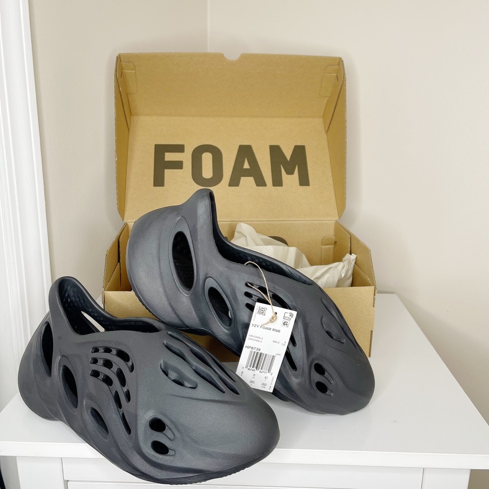 NWB adidas Yeezy Foam RNR - Picture 1 of 9